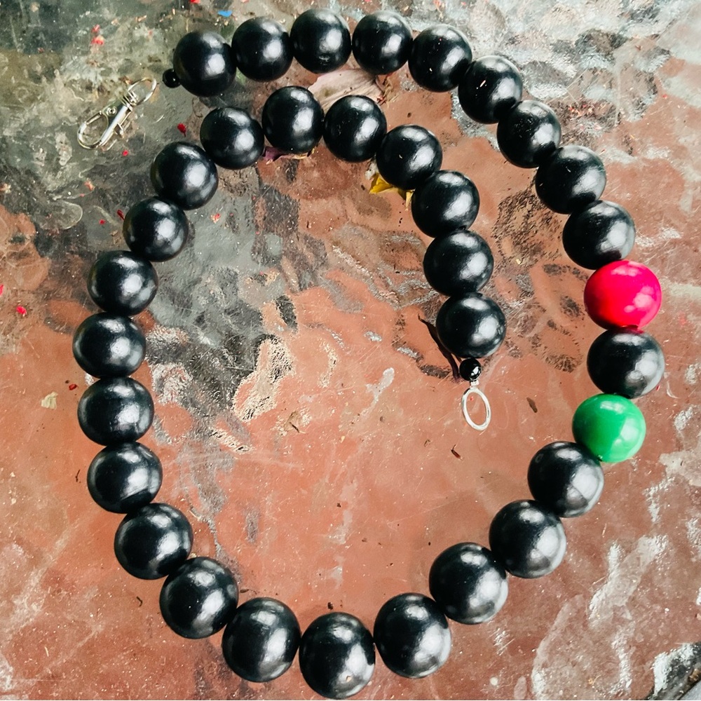 Men’s Afrocentric Wood Necklace ♥️🖤💚 - Picture 3 of 4